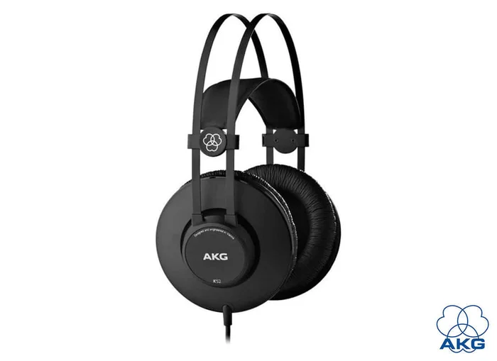 AKG K52