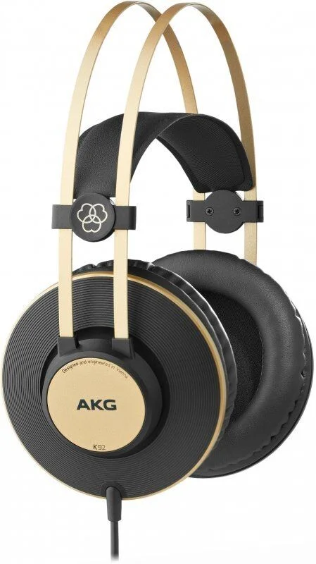 AKG K92 – Geschlossener Kopfhörer für Musiker und Home-Recording