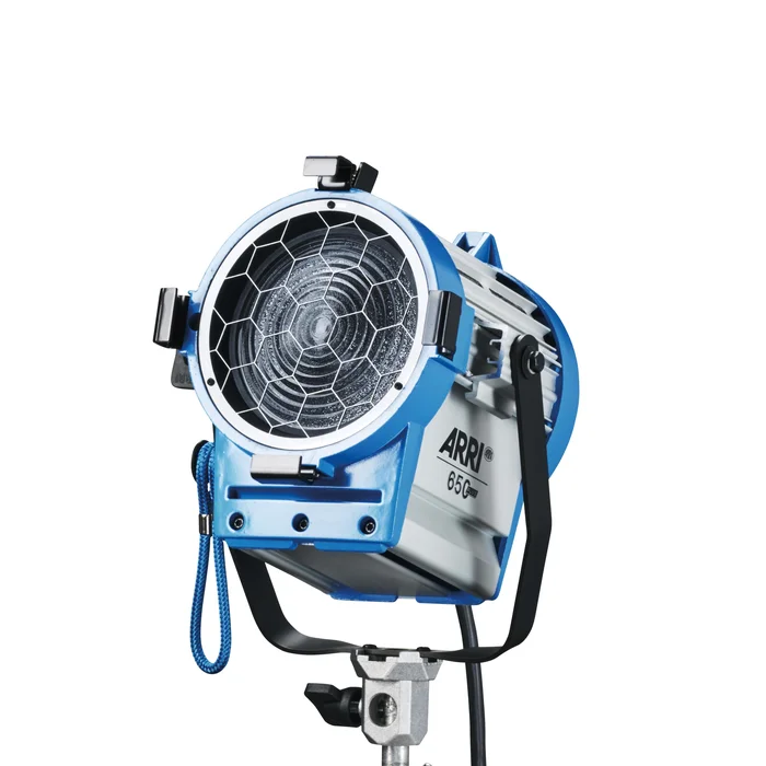 ARRI 650 PLUS, 650W, MAN, blau/silber, Schutzkontakt, Kabel 3m, 4-FT, FFR, 220-250V