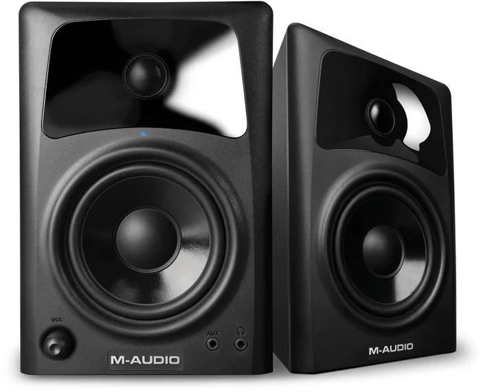 M-Audio AV42