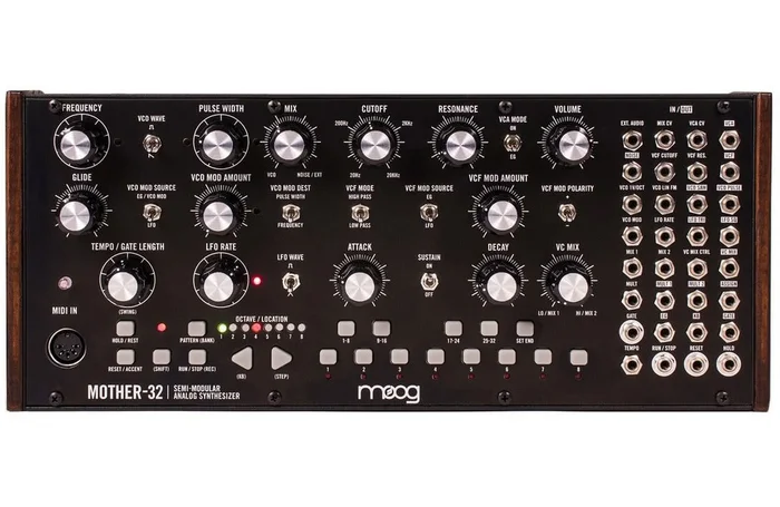 Moog Mother-32