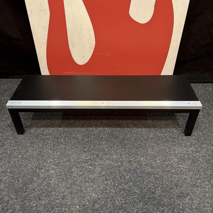 Power Dynamics Modulare Bühnentreppe 20cm 1. Stufe B-Ware