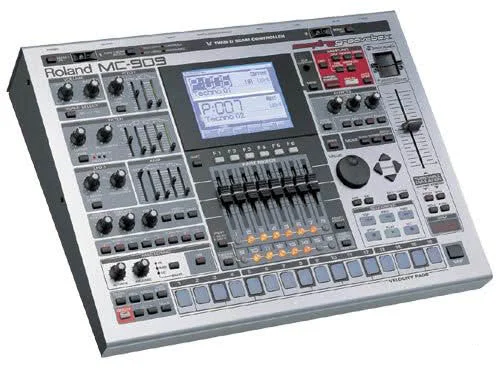 Roland MC-909