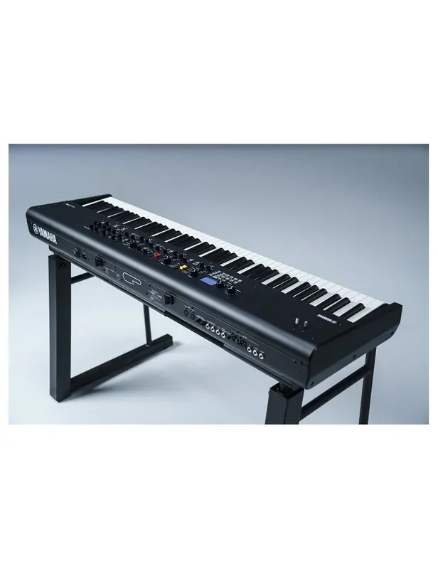 YAMAHA CP-73 e-klavier