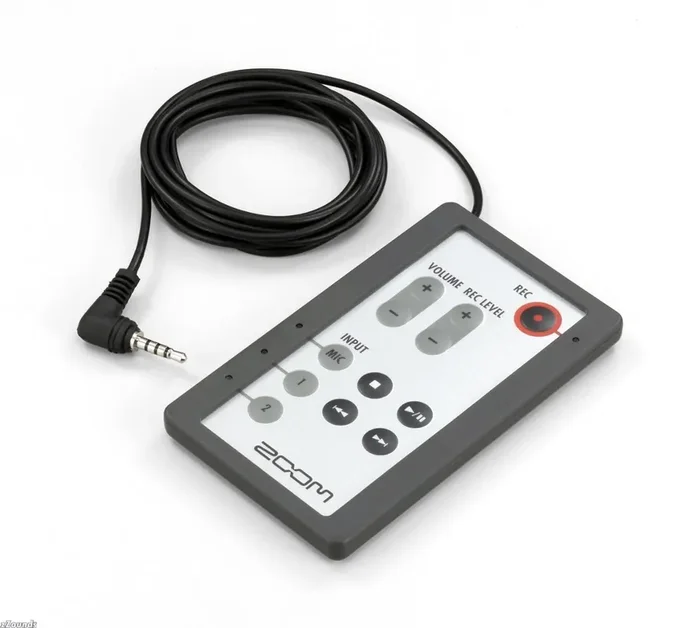 Zoom RC-04